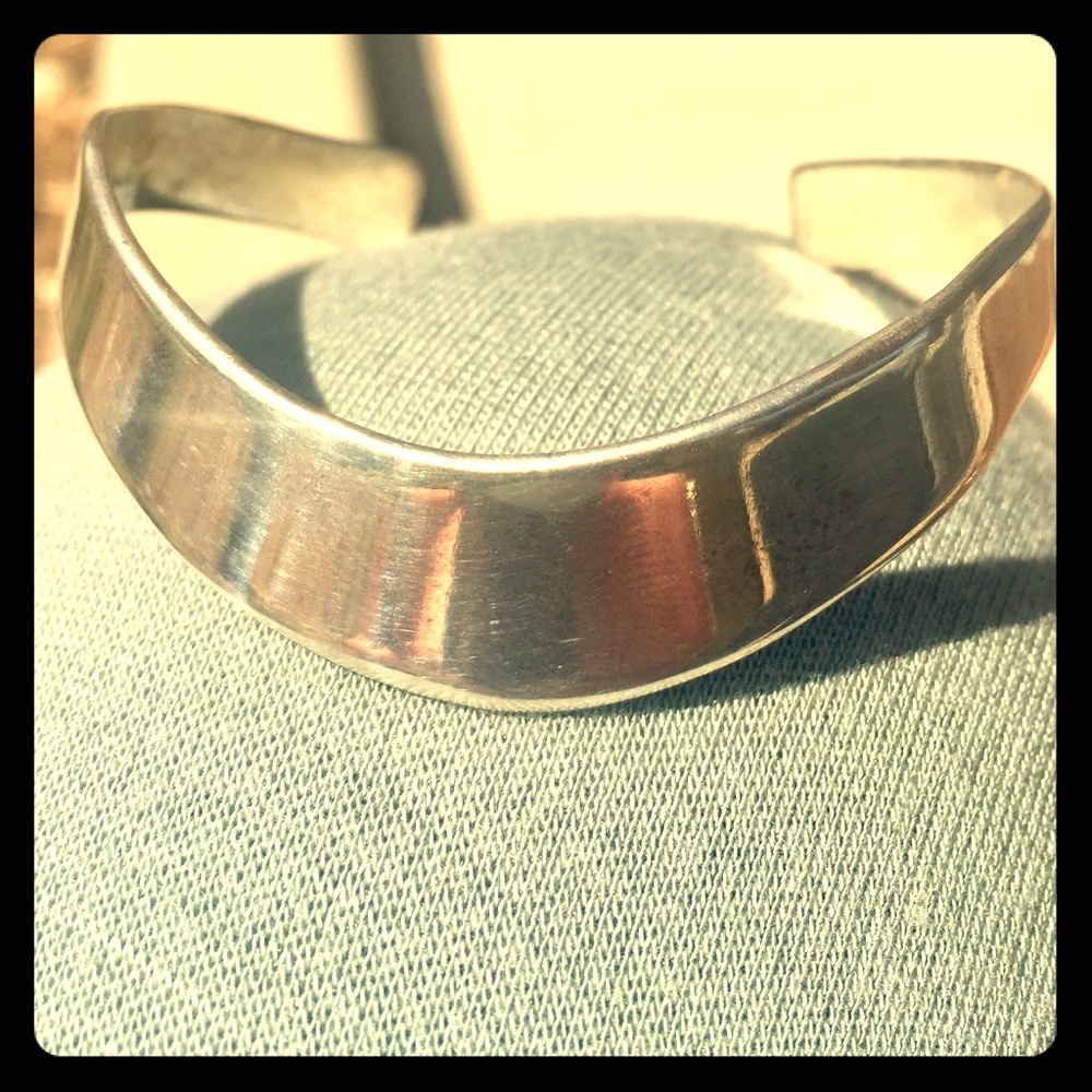 Navajo sterling silver chevron cuff Bracelet